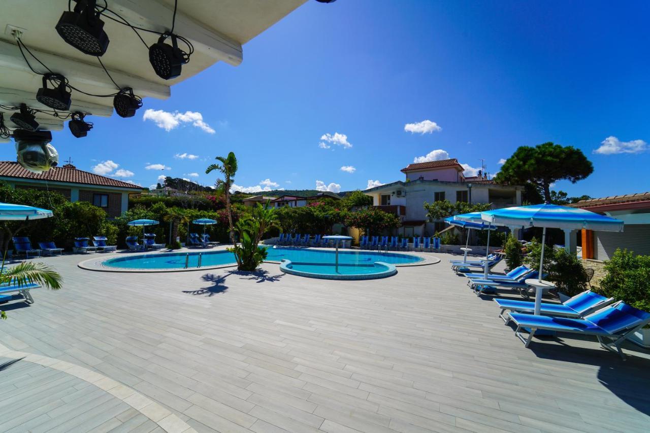 Hotel Residence Le Playe Santa Domenica  Bagian luar foto